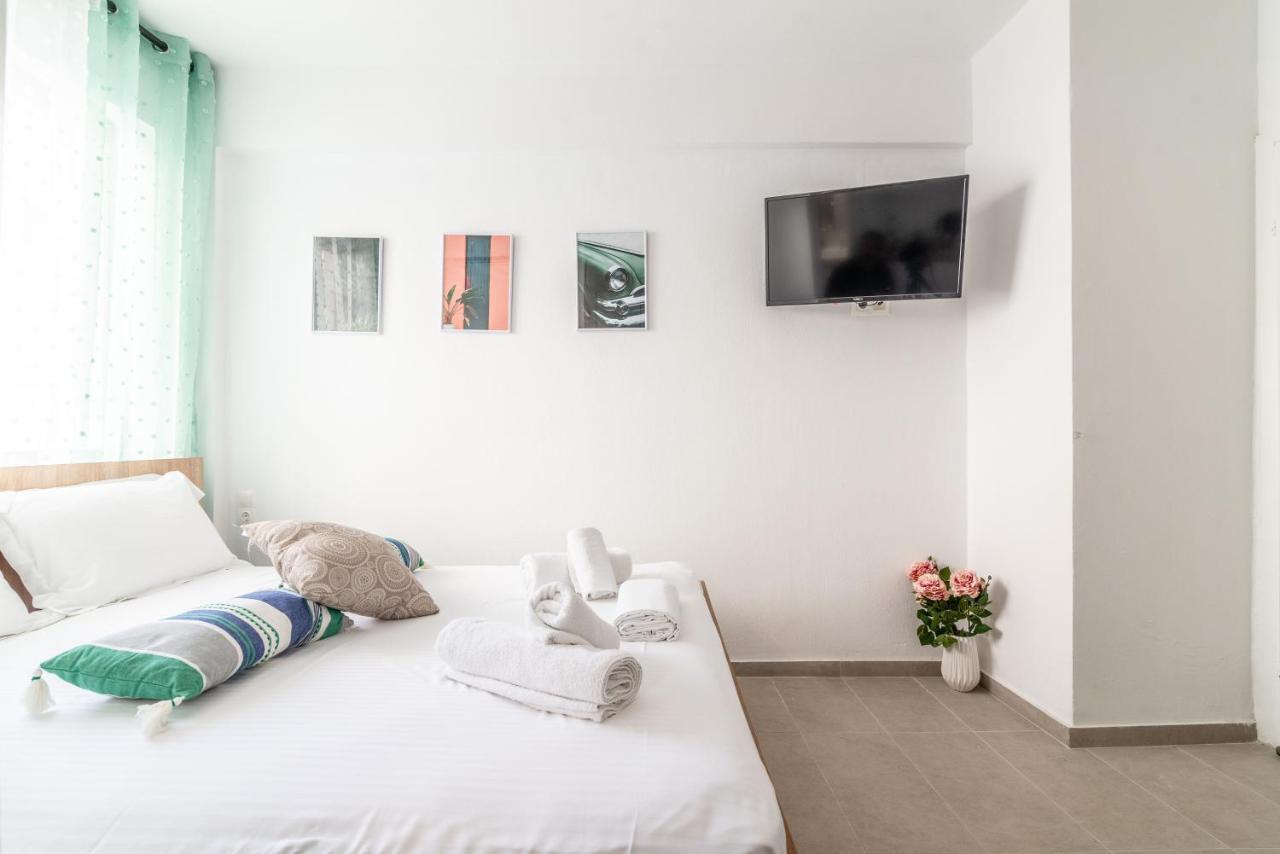 Renovated Studio Near Downtown كاندية المظهر الخارجي الصورة